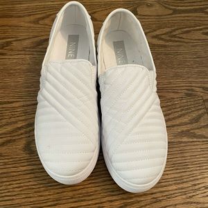 NWOT: Nine West quilted white sneakers
